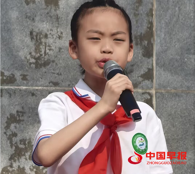 1748767971159177.png 5学生讲话.png