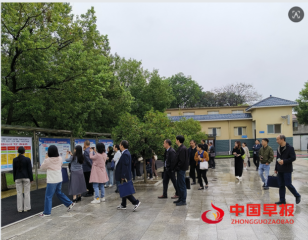 1758879583262082.png 2观摩.png