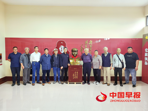 枣庄市人大办公室离退休第一党支部开展“铭记抗战历史、汲取奋进力量”主题党日(图3)