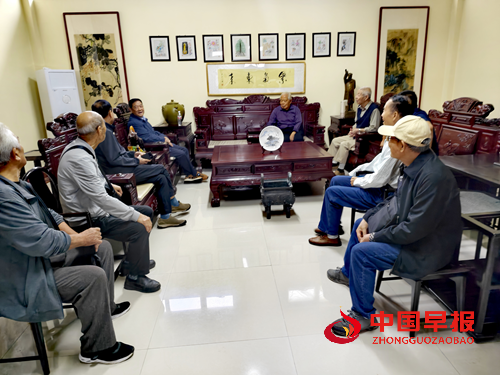 枣庄市人大办公室离退休第一党支部开展“铭记抗战历史、汲取奋进力量”主题党日(图4)